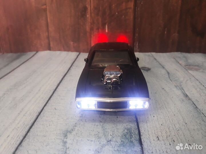 Модель автомобиля Dodge Charger 1970 1/24