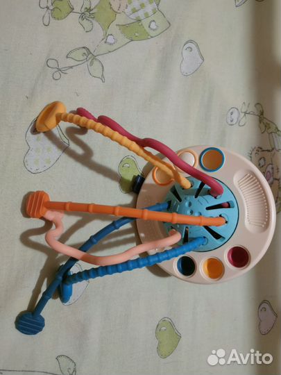 Развивающие игрушки погремушки