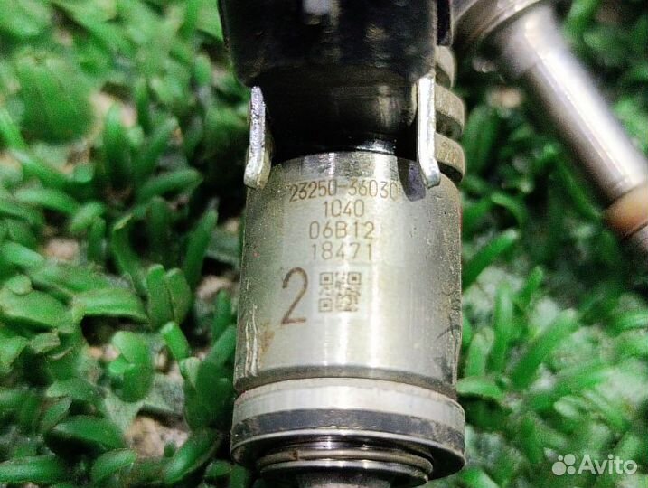 Форсунка топливная Lexus RX300