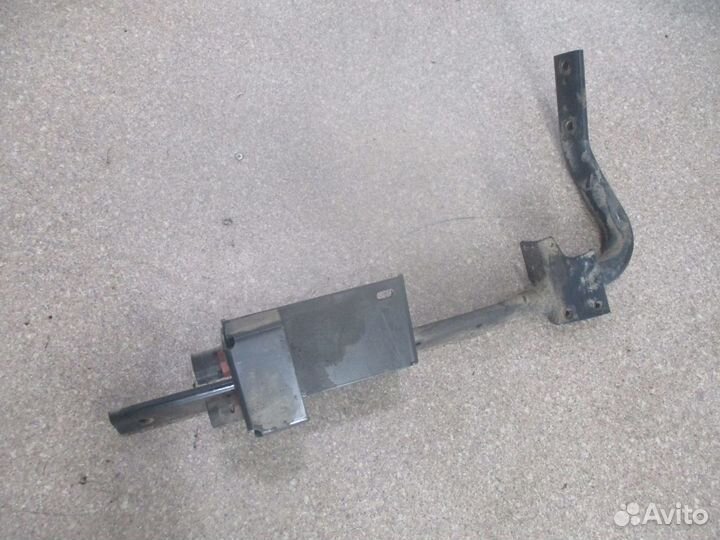 Кронштейн крыла Iveco 41296397