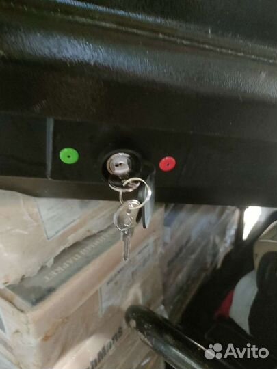 Автобокс на крышу 580 литров