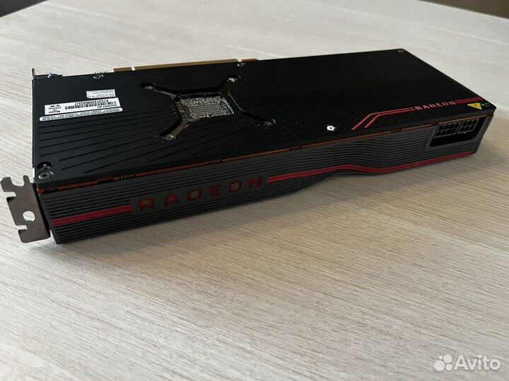 Видеокарта Radeon RX 5700 XT