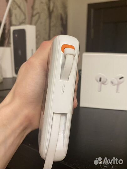 Повербанк baseus