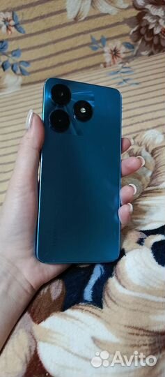 TECNO Spark 10, 4/128 ГБ