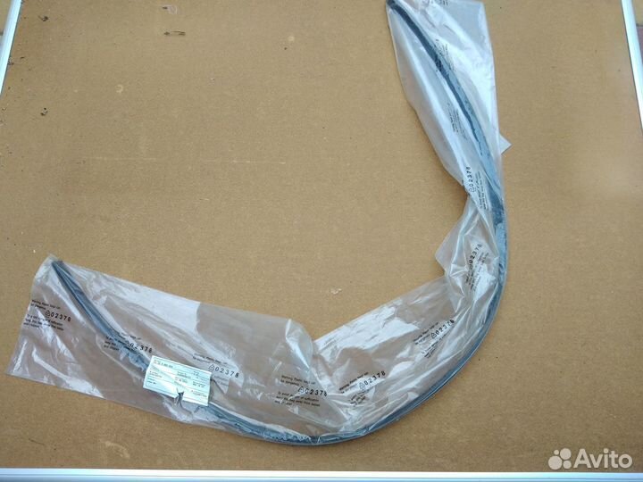 Молдинг лобового стекла Mini Countryman R60