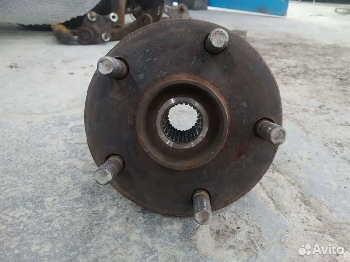 Ступица передняя Toyota Corolla 150, Auris 06-12г