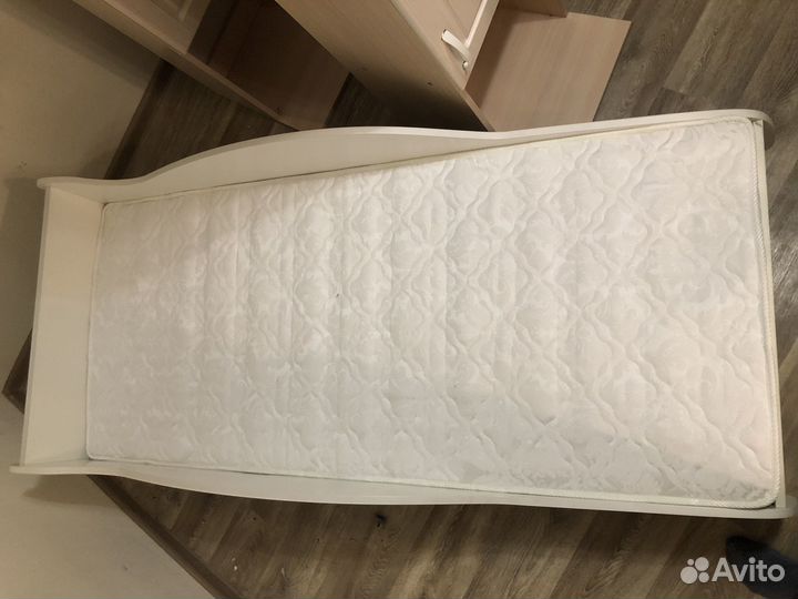 Продам детскую кровать