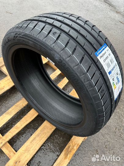 Triangle EffeXSport TH202 235/40 R18