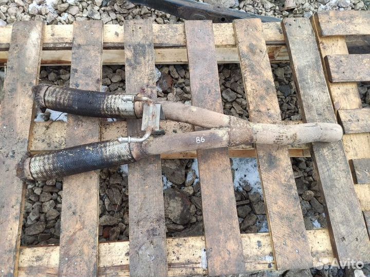 Приемная труба глушителя Volkswagen Passat