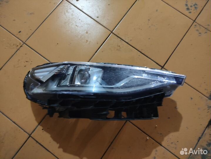 Фара передняя правая haval F7