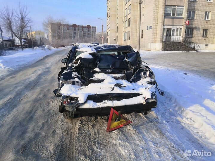 Hyundai Sonata 2.0 МТ, 2006, битый, 150 000 км