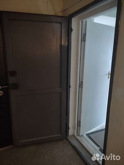 Дверь входная металлическая