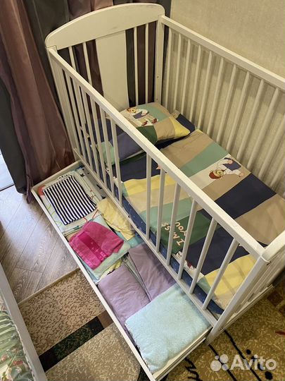 Детская кроватка с матрасом