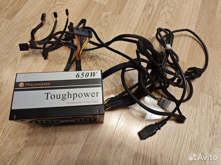 Блок питания Termaltake Toughpower 650w