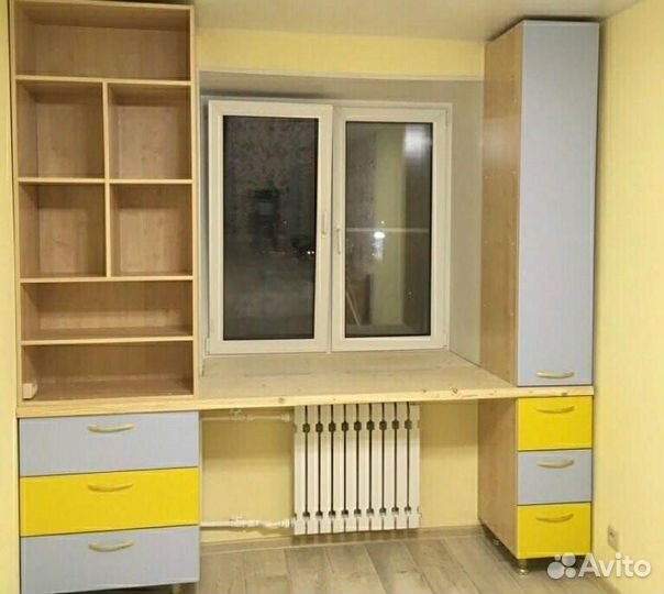 Рабочая зона у окна