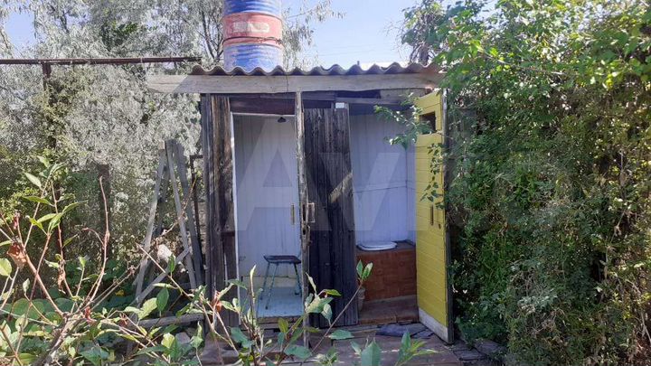 Дача 10 м² на участке 6 сот.