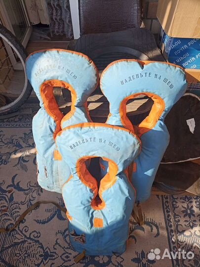 Плавательный круг