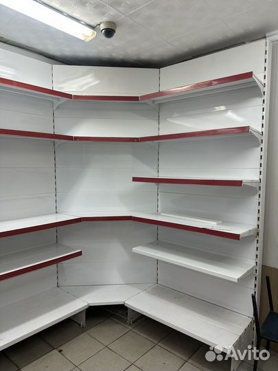 Стеллажи и витрины бу и кубы