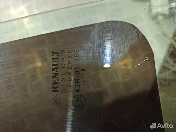 Стекло заднее правое Renault Logan 2 седан 1.6