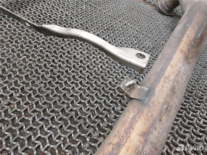 Глушитель BMW 7 F01, 2010