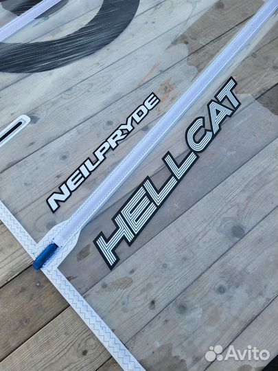 Парус для виндсерфинга 7.7