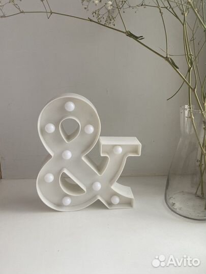 Ночник в виде буквы