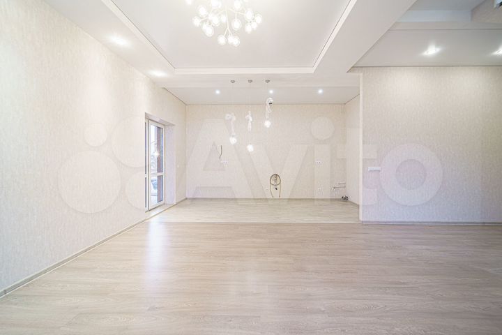 Дом 204,6 м² на участке 4,5 сот.