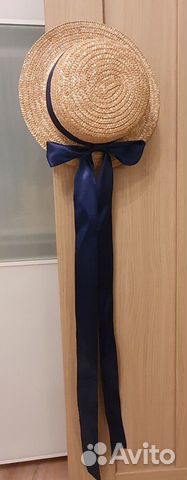 Соломенная шляпка с лентой