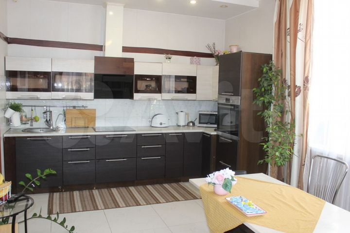 Коттедж 323,5 м² на участке 11,5 сот.