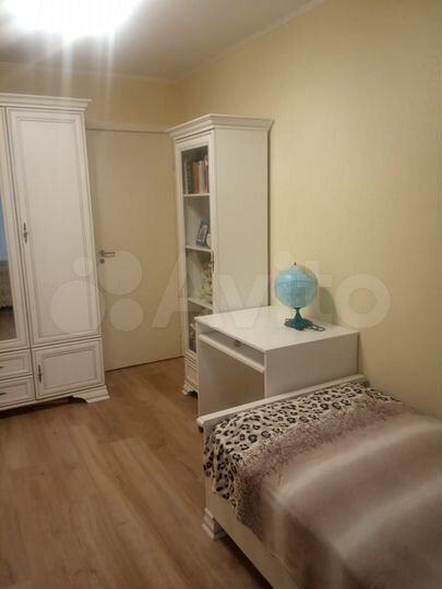 2-к. квартира, 43 м², 3/5 эт.