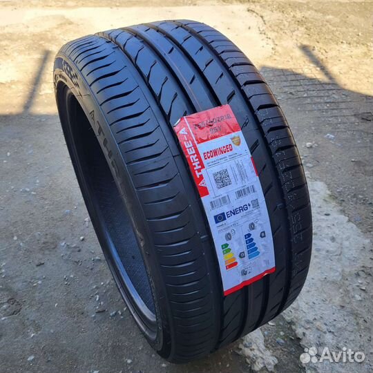 Three-A Ecowinged 235/40 R18 95Y