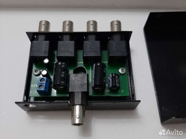 Видеоразветвитель UV1-4