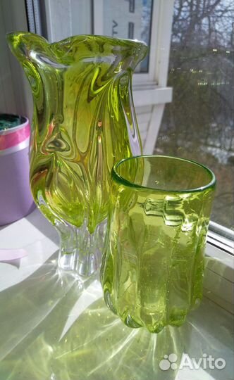 Вазы, гутное стекло