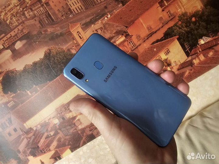 Samsung Galaxy A30, 3/32 ГБ