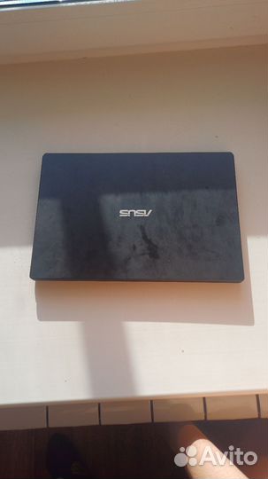 Ноутбук asus