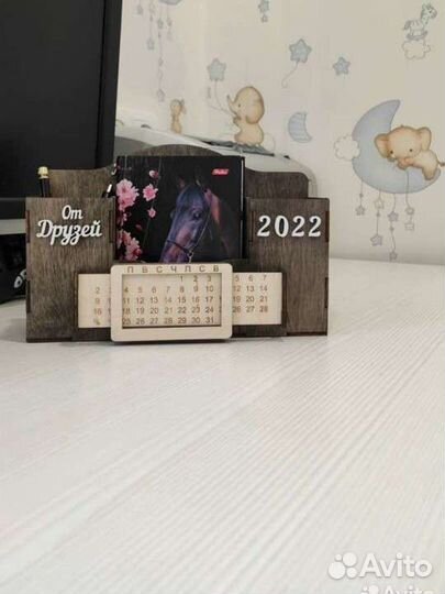 Органайзер с вечным календарем, карандашницы