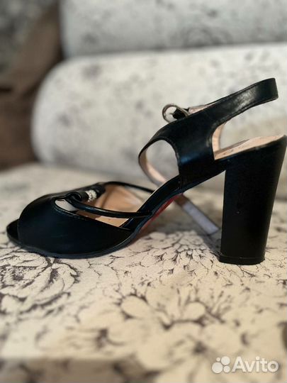 Босоножки женские 38 размер