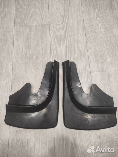 Брызговики универсальные