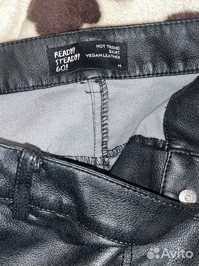 Юбка из искуственной кожи