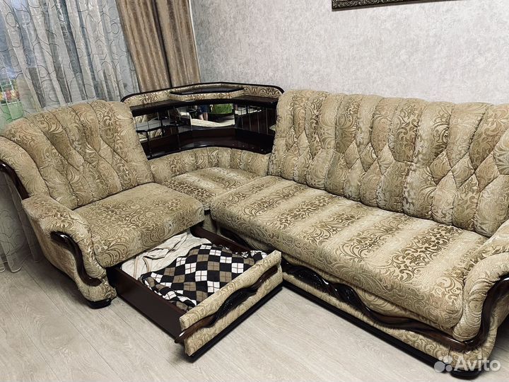 Угловой диван