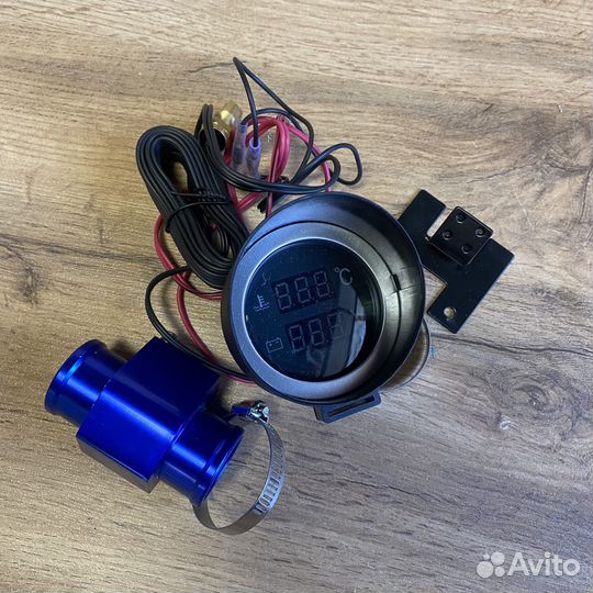 Датчик температуры воды и напряжения