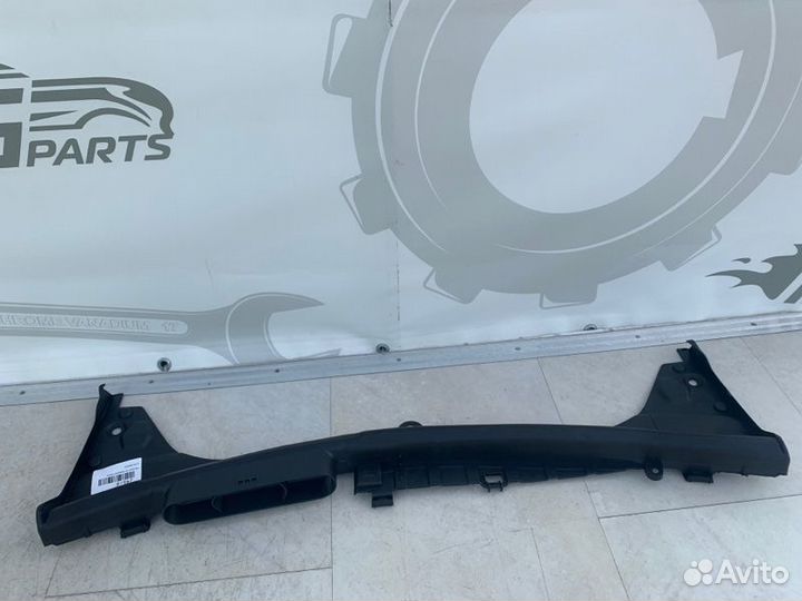 Воздуховод на передней панели Mercedes A2055000055