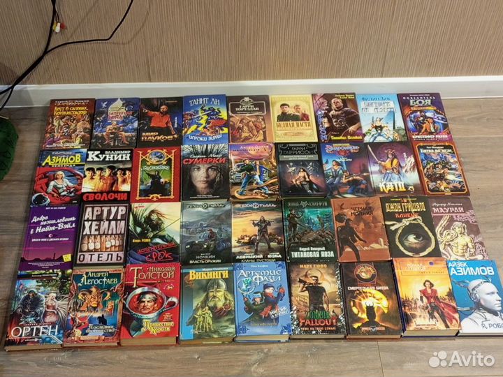 Книги разные. Отправка в регионы