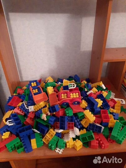 Конструктор 500 деталей