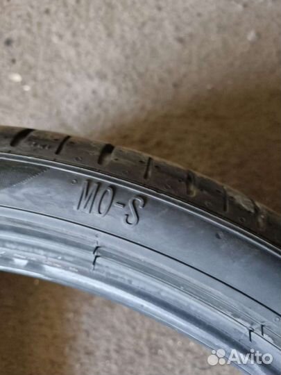 Pirelli P Zero PZ4 285/30 R21