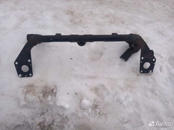 Балка подрадиаторная Volkswagen Passat B5 1.8T