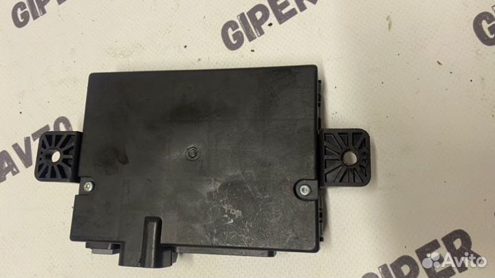 Блок бесключевого доступа Land Rover Discovery 5