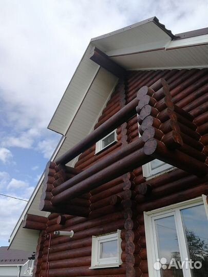 Покраска и шлифовка деревянного дома. Теплый шов