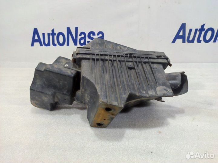 Корпус воздушного фильтра Nissan Primera P12