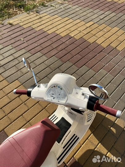 Детский электроскутер vespa Peg Perego